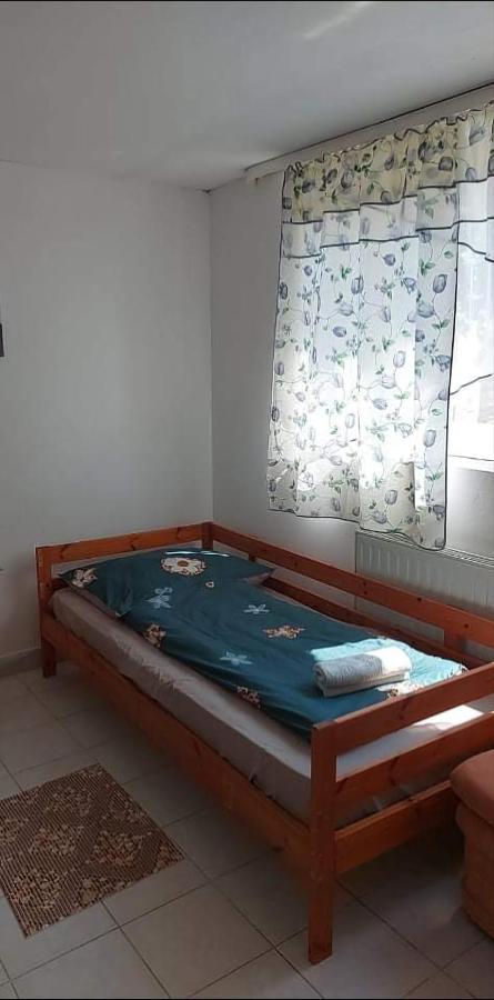 Visszavar-Lak Privat Berlemeny Badacsonytomaj Exterior photo