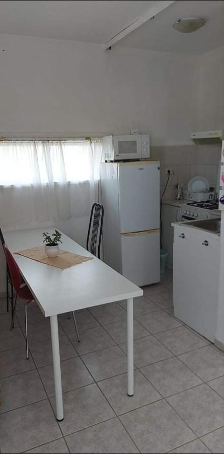 Visszavar-Lak Privat Berlemeny Badacsonytomaj Exterior photo