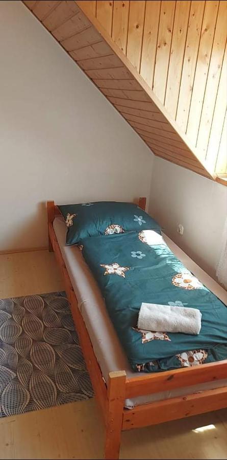 Visszavar-Lak Privat Berlemeny Badacsonytomaj Exterior photo