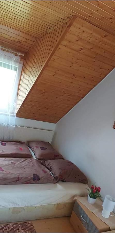 Visszavar-Lak Privat Berlemeny Badacsonytomaj Exterior photo